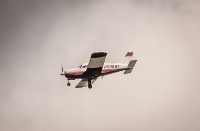 Piper Cherokee Arrow (N5399T)