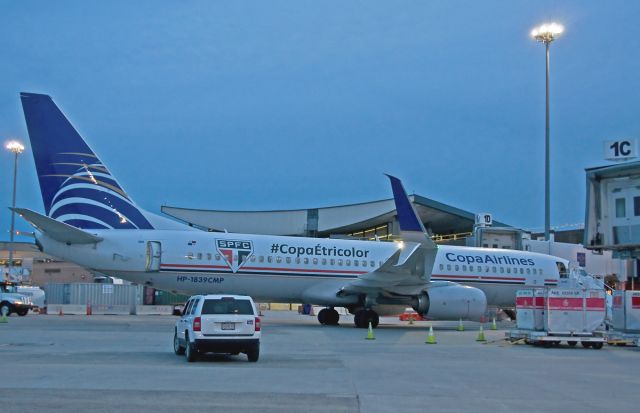 Boeing 737-800 (HP-1839CMP) - SPFC # CopaEtricolor Special Livery @ KBOS Logan Airport Boston,MA