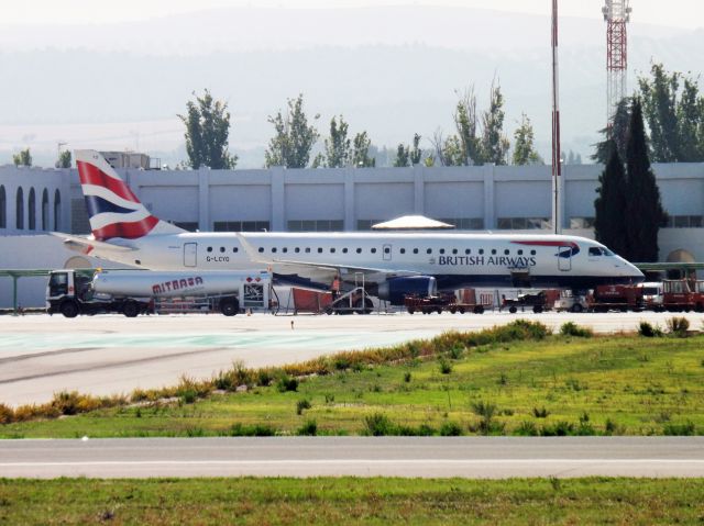 Embraer ERJ-190 (G-LCYO)