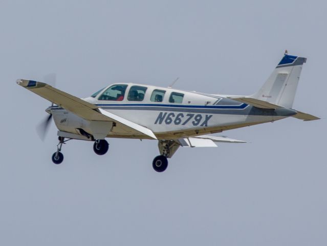 Beechcraft Bonanza (36) (N6679X) - 25 JUK 2018.