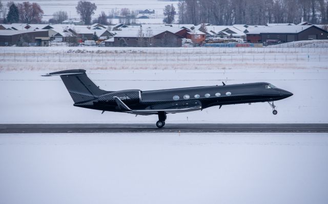 Gulfstream Aerospace Gulfstream V (N60PA) - Nice G-V departing BZN. December 2022