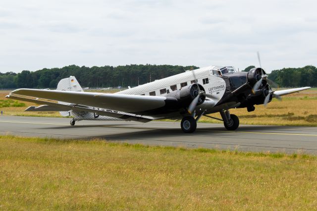 JUNKERS Ju-52/3m (D-CDLH) - D-AQUI