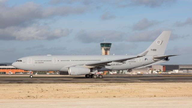 Airbus A330-200 (T059)