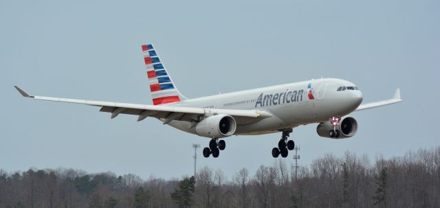 Airbus A330-200 (N289AY) - 2/21/16