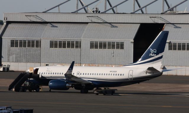 Boeing 737-700 (N920DS)