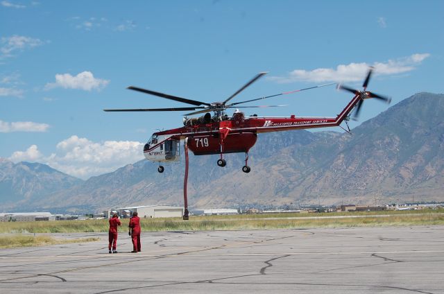 Sikorsky CH-54 Tarhe (N719HT) - Fire season 2011