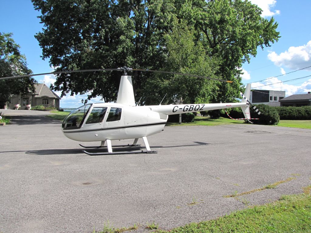 Robinson R-44 (C-GBQZ) - C-GBQZ Robinson R44 Raven I Lavaltrie QC. le 03-09-2021 à 15:02