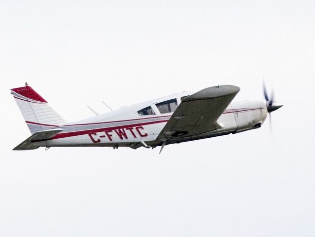 Piper Cherokee Arrow (C-FWTC) - Oshkosh 2013!