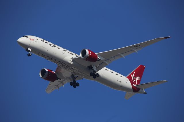 Boeing 787-9 Dreamliner (G-VDIA)