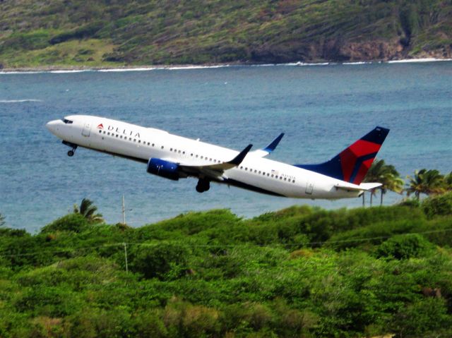 Boeing 737-800 (N397DA)