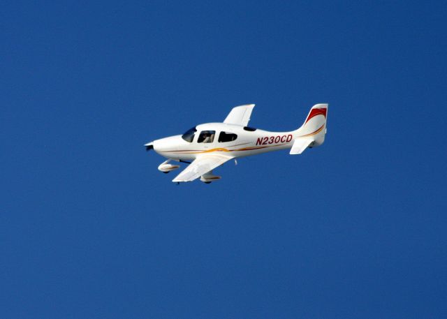 Cirrus SR-20 (N230CD)