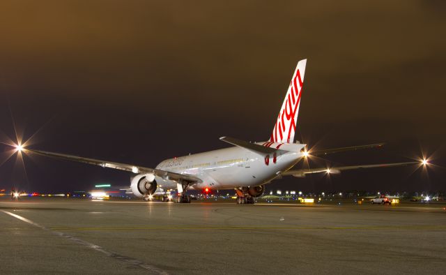 BOEING 777-300ER (VH-VOZ)