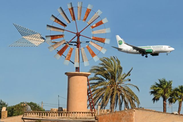 Boeing 737-700 (D-AGEP)