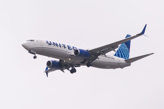 Boeing 737-800 (N73283)