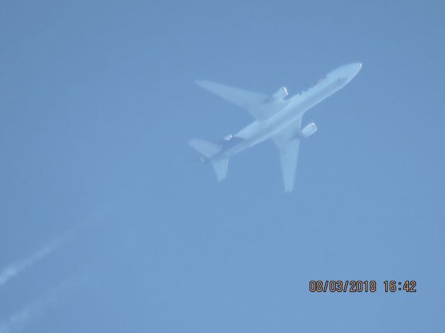 Boeing MD-11 (N576FE)