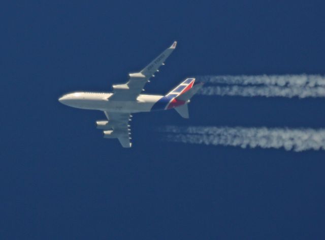 Ilyushin Il-96 (CUT1251) - CU1 from Moscow to Havana vertical vendee 37 000 ft le 10-05-2015 a 12h00