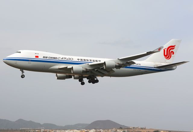 Boeing 747-400 (B-2476)