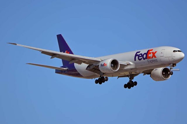 BOEING 777-200LR (N852FD) - Fedex Express Boeing 777-200LR/F N852FD at Sky Harbor on June 10, 2018