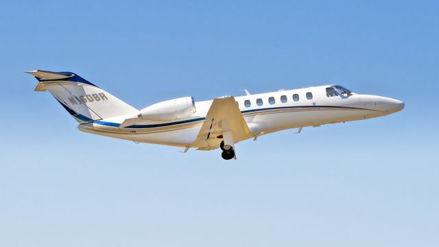 Cessna Citation CJ3 (N160BR) - Cessna 525B Citation CJ3 departs Madera Municipal Airport, May 2022