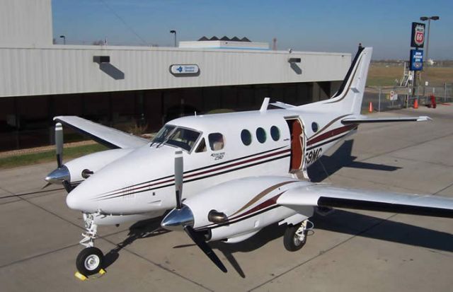 Beechcraft King Air 90 (N959MC)