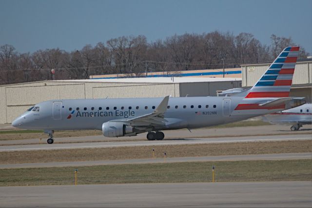 Embraer 170/175 (N202NN) - 3/19/21 3:33PM LEAVING FOR DFW