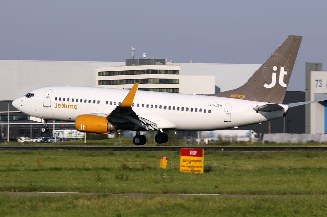 Boeing 737-700 (OY-JTR)