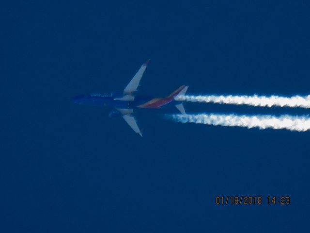 Boeing 737-800 (N8537Z)
