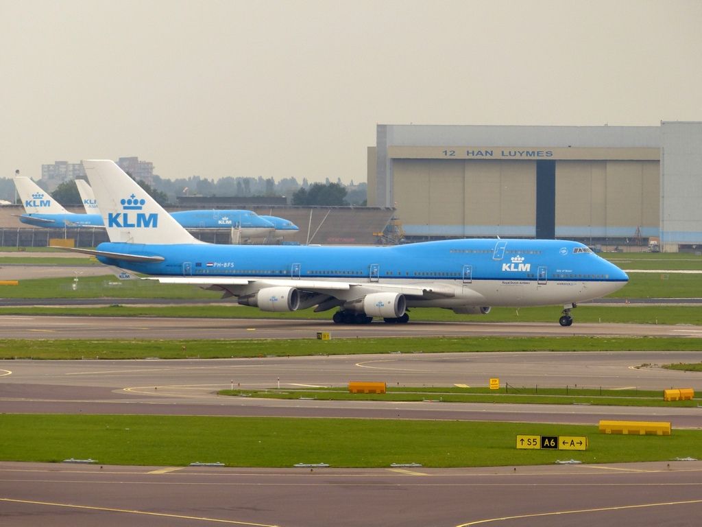 Boeing 747-400 (PH-BFS) - Date 12/09/15 c/n 28195