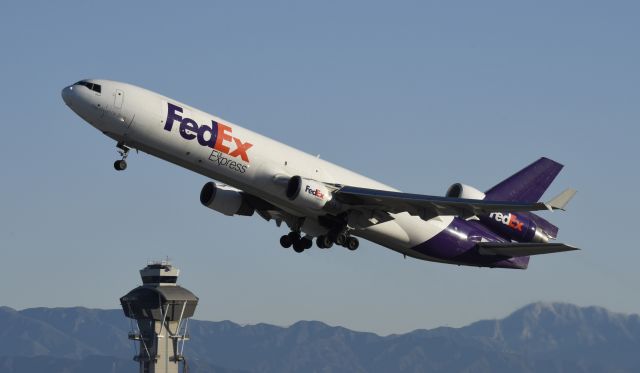 Boeing MD-11 (N623FE) - Departing LAX