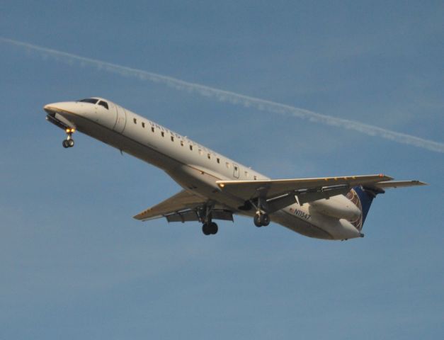 Embraer ERJ-145 (N11547)