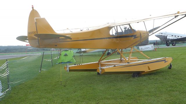 Piper L-21 Super Cub (N1352C)