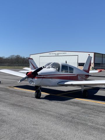 Piper Cherokee (N622FL)