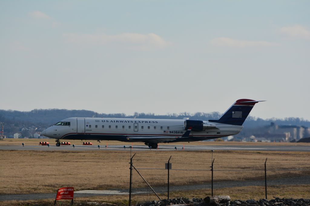 Canadair Regional Jet CRJ-200 (N438AW)