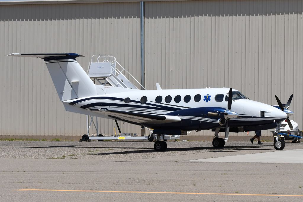 Beechcraft Super King Air 200 (N102DB)