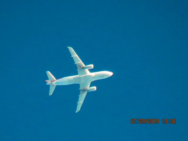 Airbus A319 (N820AW)