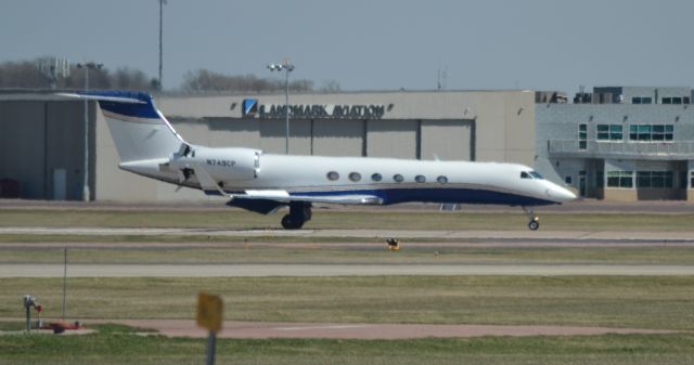 Gulfstream Aerospace Gulfstream V (N749CP) - N749CP rolling out on Runway 21 in Sioux Falls SD on 4-14-15