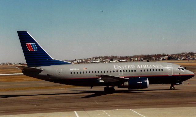 Boeing 737-500 (N951UA) - From March 13, 2000