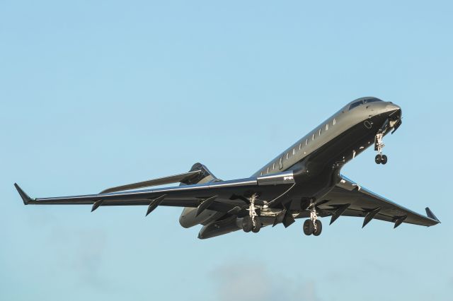 Bombardier Global 5000 (I-DBRR)