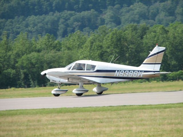 Piper Cherokee (N8388W)