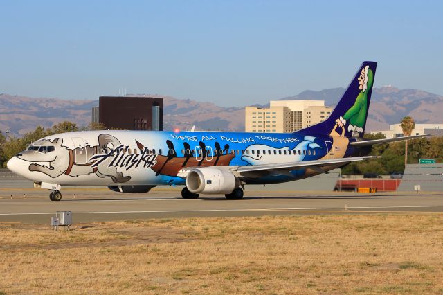 BOEING 737-400 (N705AS)