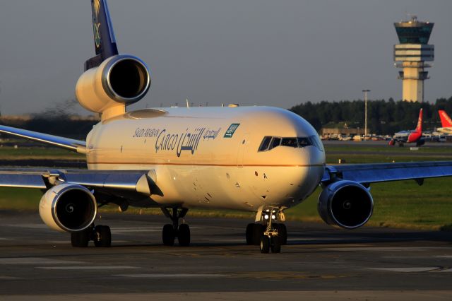 Boeing MD-11 (HZ-ANA)