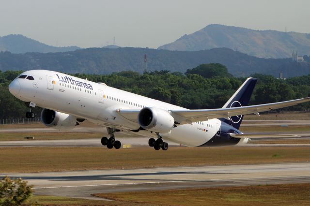 Boeing 787-8 (D-ABPB)