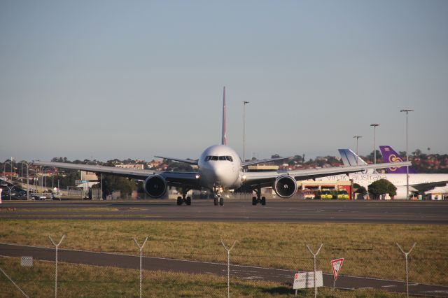 BOEING 767-300 —
