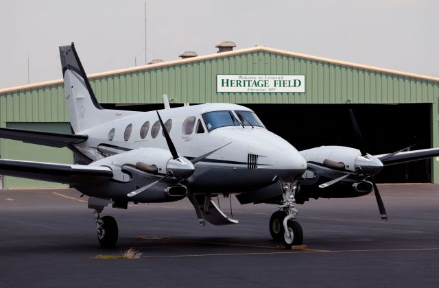 Beechcraft King Air 90 (N331JP) - RELIANT AIRs pristine King Air 90. RELIANT AIR hast the lowest fuel price on the Danbury (KDXR) airport.