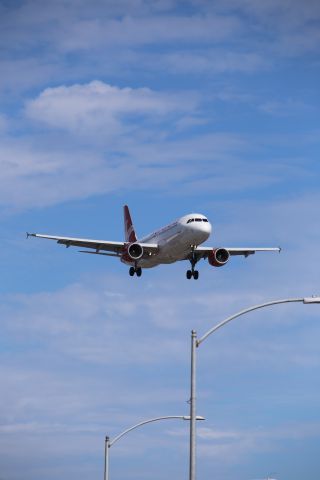 Airbus A320 (N846VA)