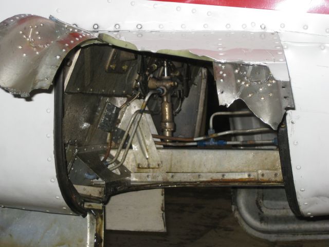 Cessna Centurion (N6538M) - GEAR DOOR FAILURE IN FLIGHT. FIXED AFTER ONE HOUR AT MOBILE AIRCRAFT REPAIR AT JXN. GREAT JOB AT KEEPING THE ANGEL FLIGHT GOING.