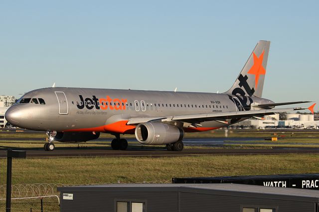 Airbus A320 (VH-VGR) - on 3 December 2017