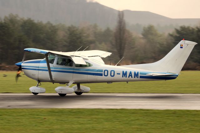 Cessna Skylane (OO-MAM)