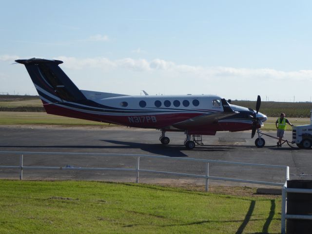 Beechcraft Super King Air 200 (N317PB)