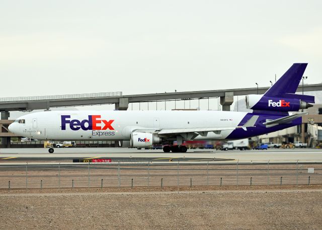 Boeing MD-11 (N604FE)